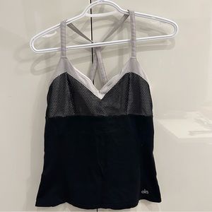 Alo athletic tang top size small black and white has small flaw